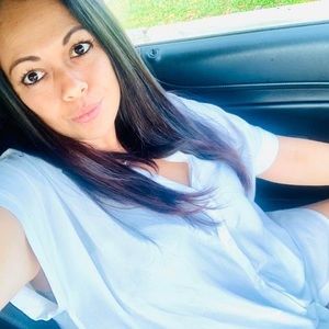 Meet your Posher, Oriana